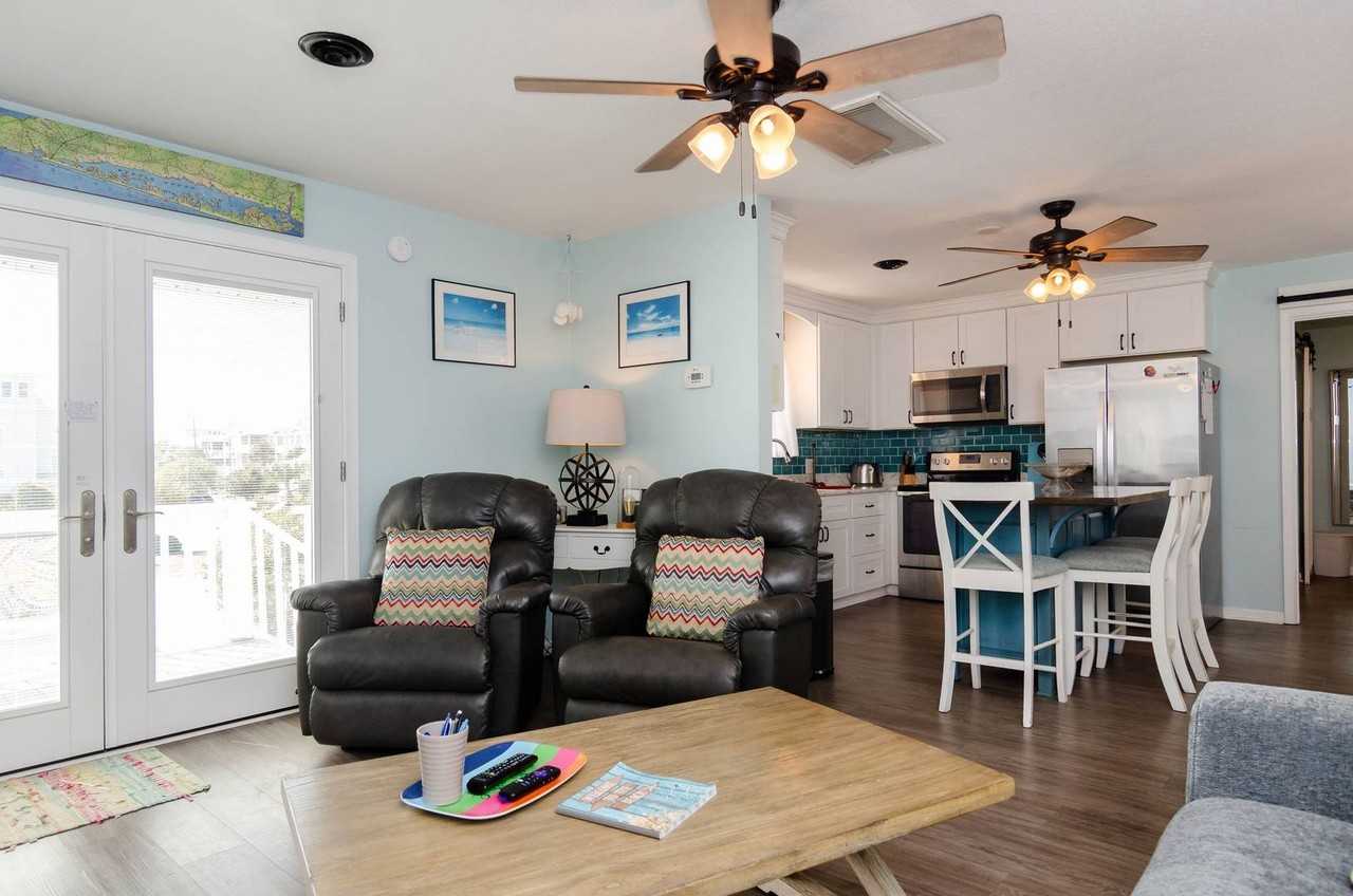 105 Tennessee Avenue #402 - Photo 4 of 33