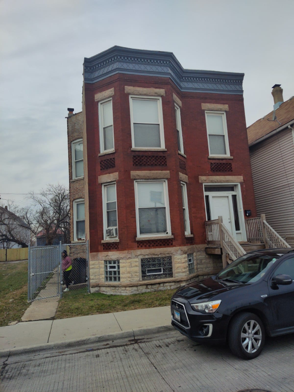 5342 S Wells St - Photo 2 of 14