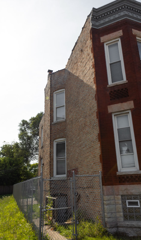 5342 S Wells St - Photo 3 of 14