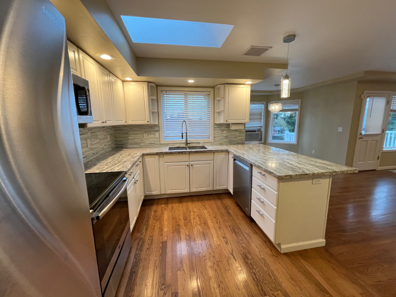 1401 Monroe Ave Ne #MAIN - Photo 3 of 19