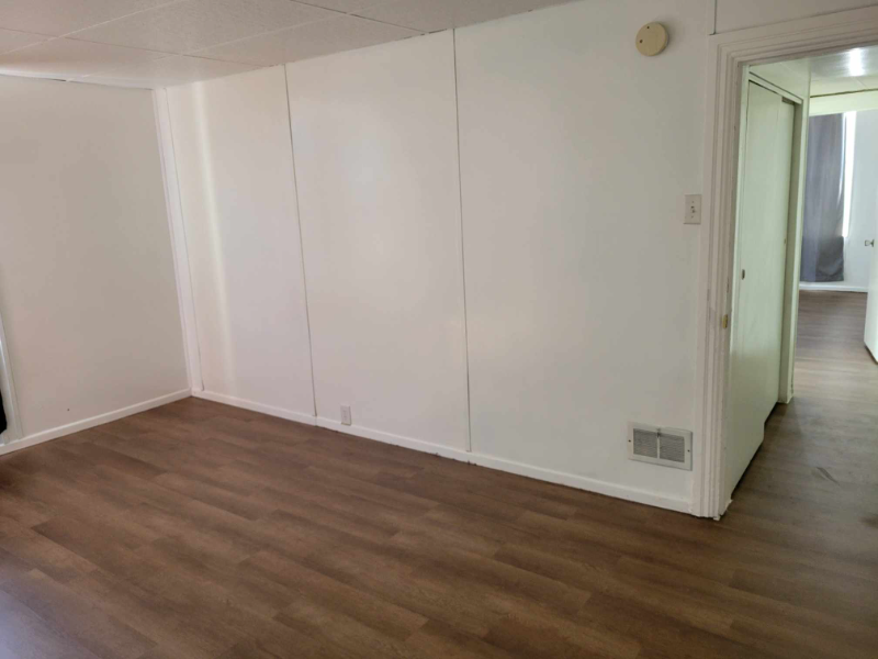 2322 W Chestnut Ave - Photo 3 of 16