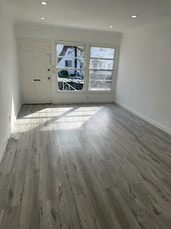 7735 Hollywood Blvd #4 - Photo 2 of 5