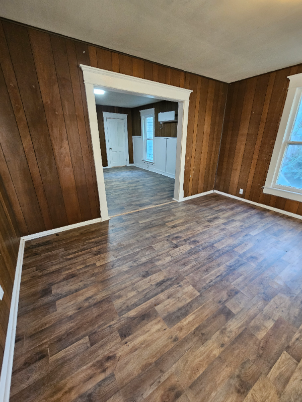 920 Wisconsin St #EAST - Photo 3 of 7