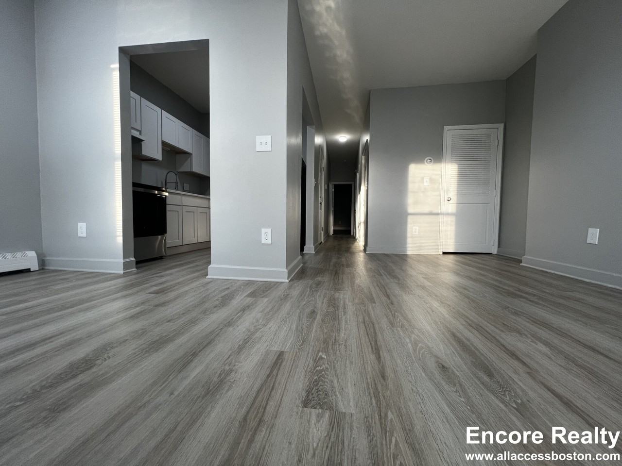132 Warren St #4 - Photo 4 of 12