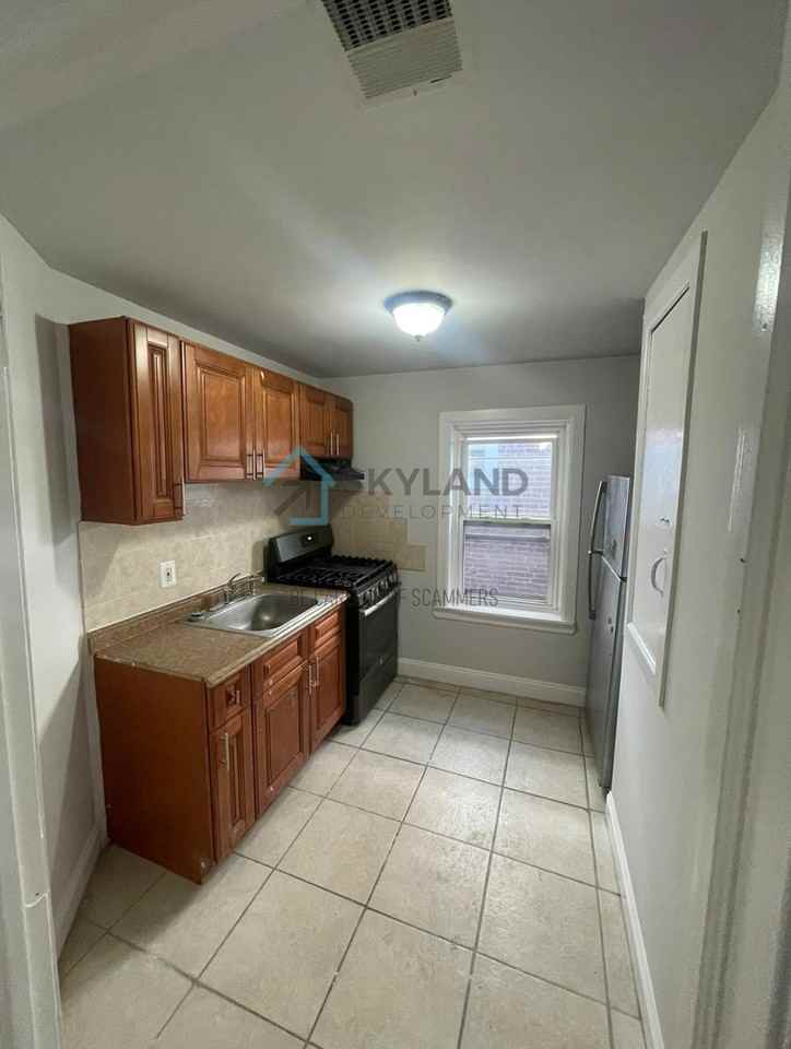 1519 N 60th St #2 - Photo 2 of 20