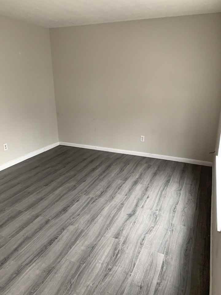 724 Ohio Pike #B - Photo 3 of 3