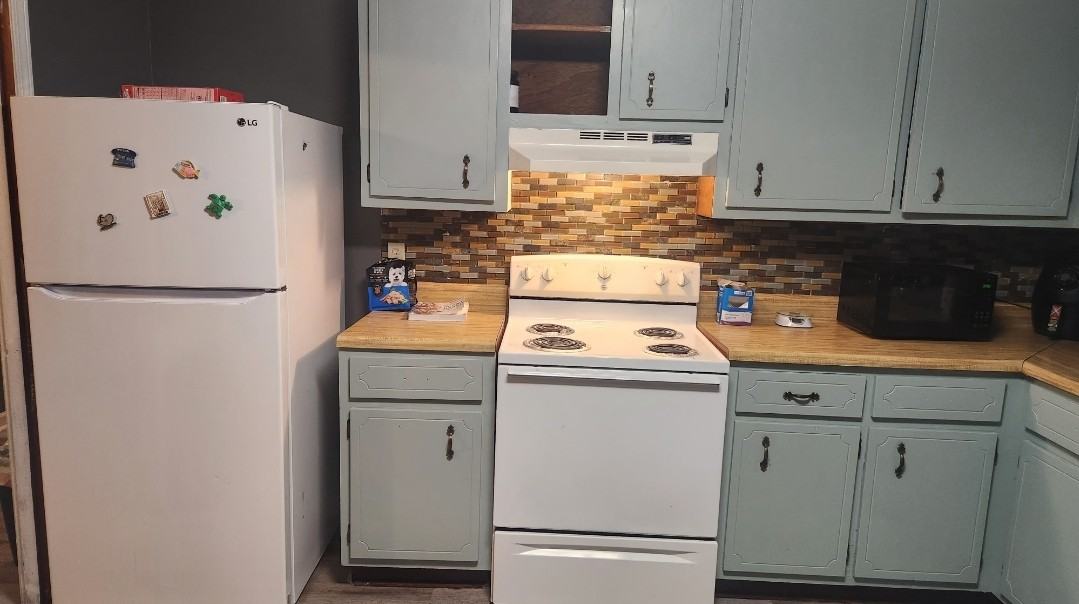 14 Hannon Way #16 - Photo 3 of 15