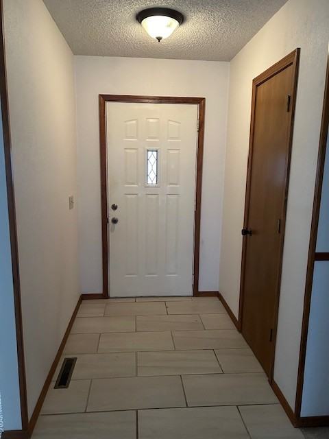 704 W Briarwood Ln #NA - Photo 2 of 13