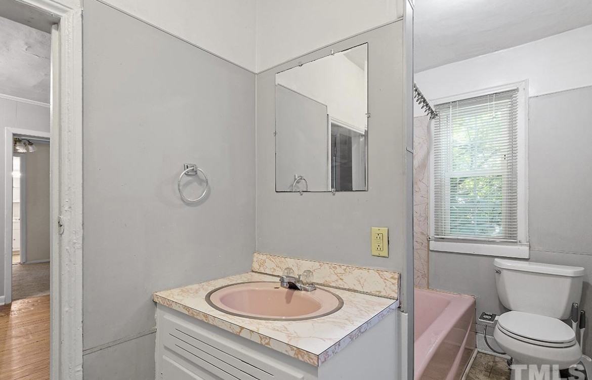 1207 E Martin St #NA - Photo 3 of 9