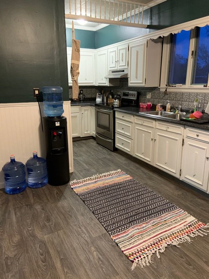 22 Dewey St #2ndFL - Photo 3 of 8