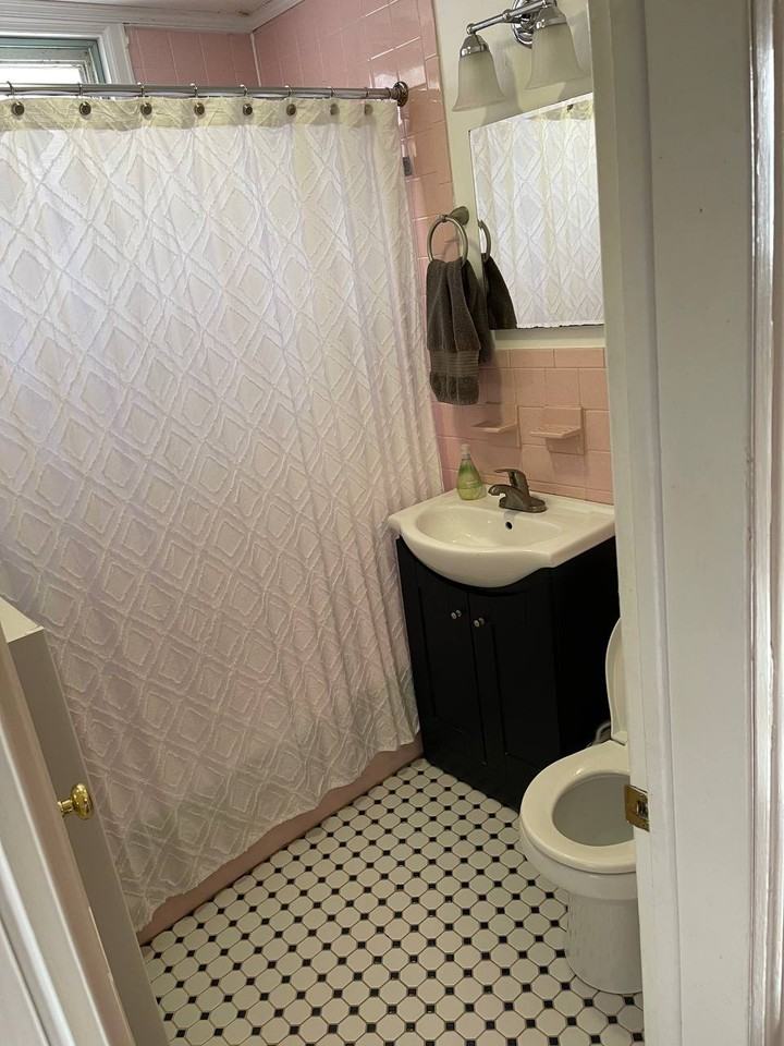 22 Dewey St #2ndFL - Photo 7 of 8