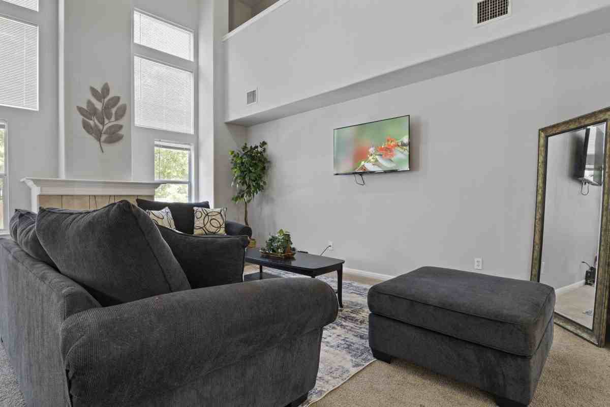 Bonnie Ln & Lorson Loop #2E - Photo 3 of 25