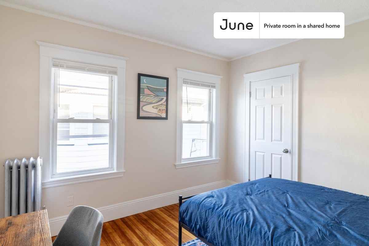 21 Easton St #B - Photo 2 of 23