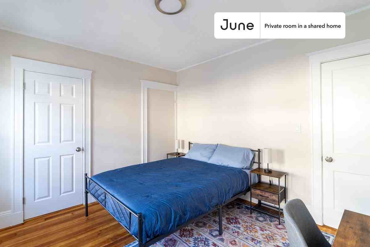 21 Easton St #B - Photo 4 of 23