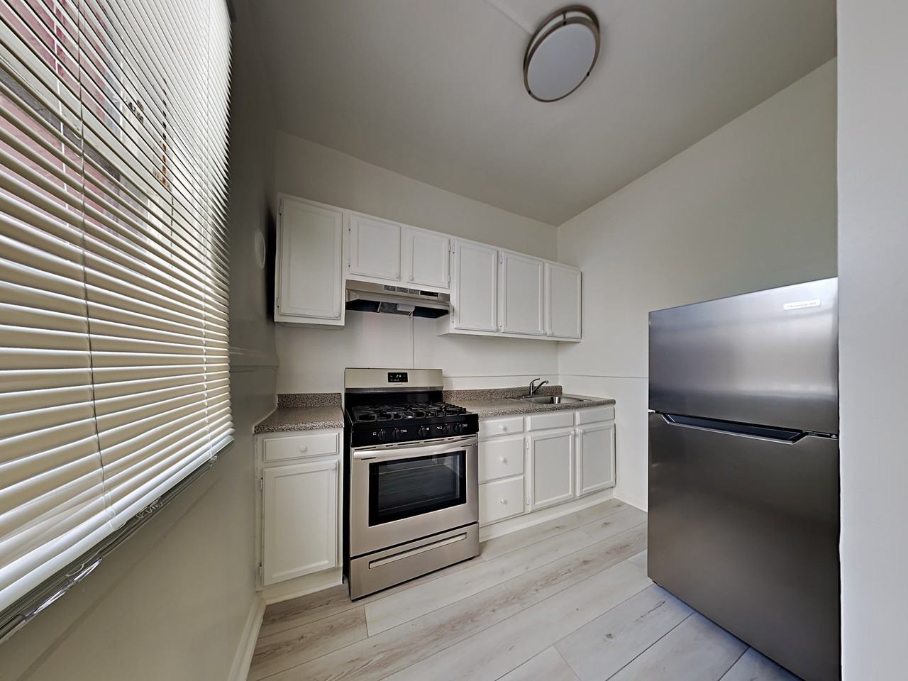 545 O'Farrell St. - Photo 6 of 17