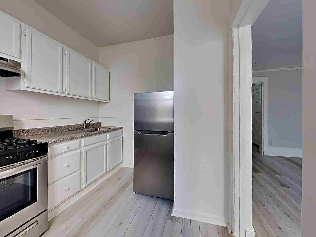 545 O'Farrell St. - Photo 7 of 10