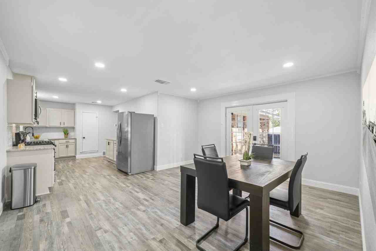 Gramley St - Photo 4 of 14