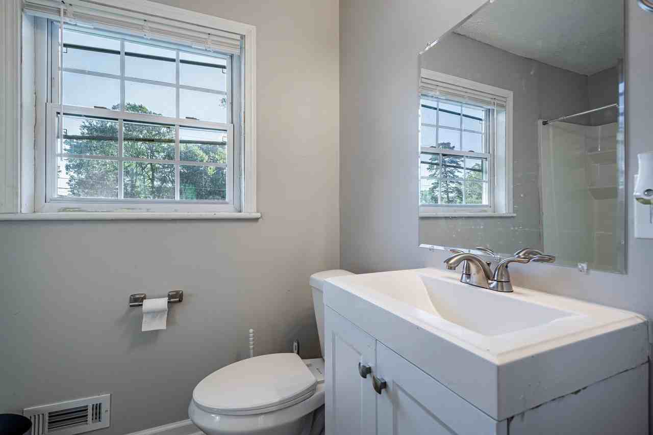 Renee Dr - Photo 5 of 10