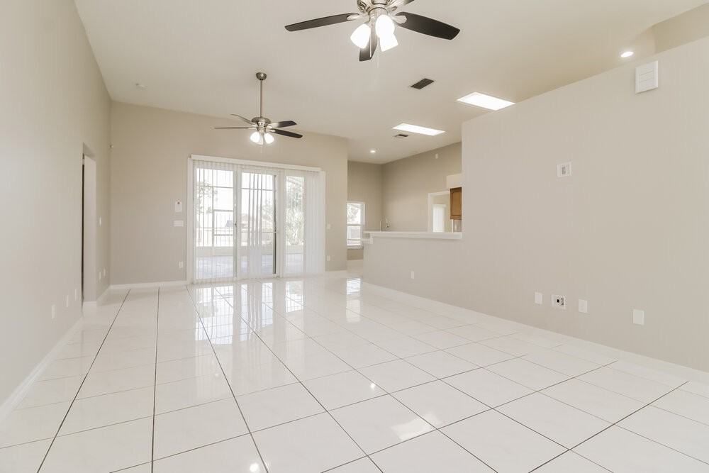 4531 Hazelgrove Dr - Photo 3 of 16