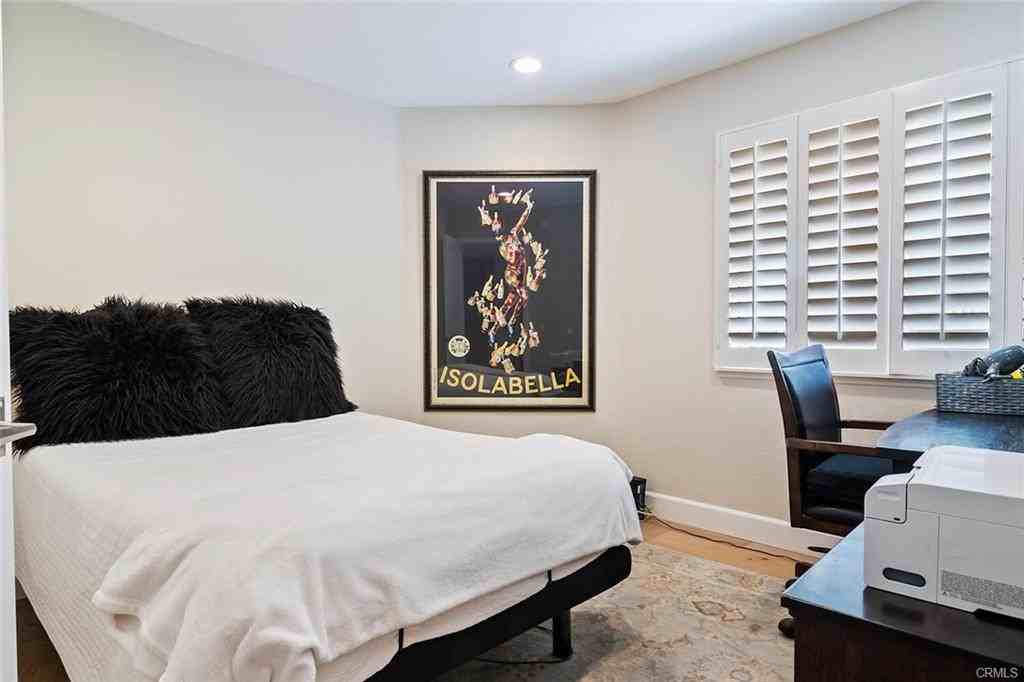 24709 Calle Altamira - Photo 2 of 8