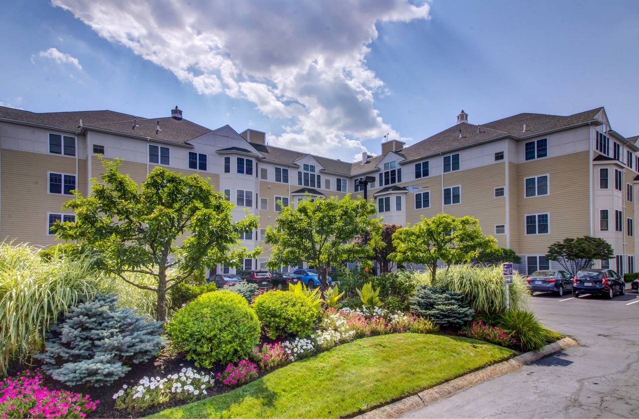 Wellington Place - Photo 2 of 22