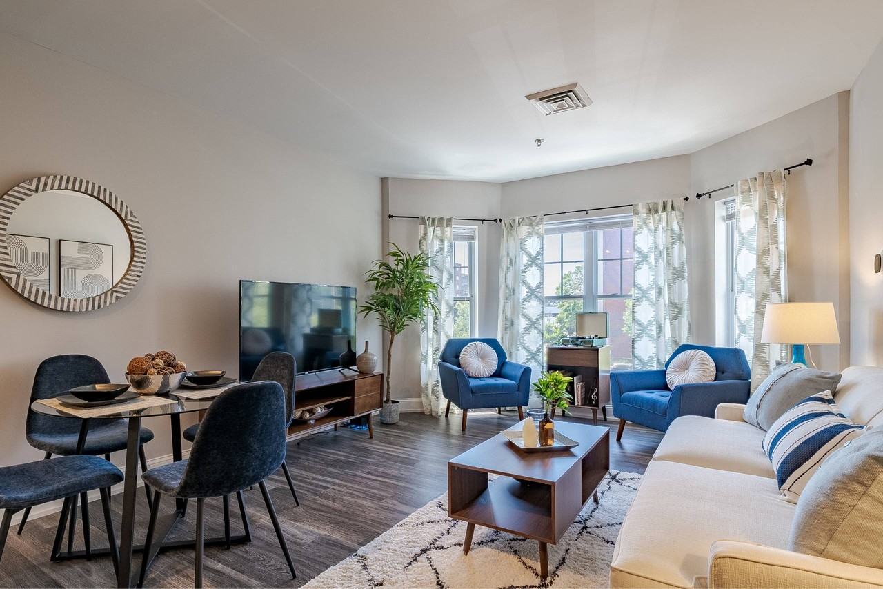 Wellington Place - Photo 6 of 22