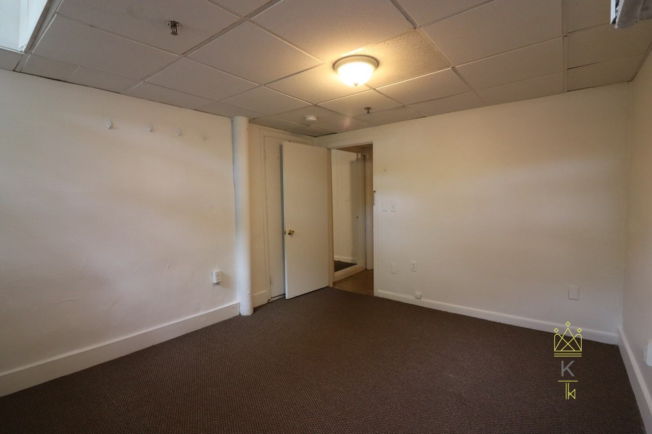 409 Huntington Ave #B1 - Photo 5 of 17