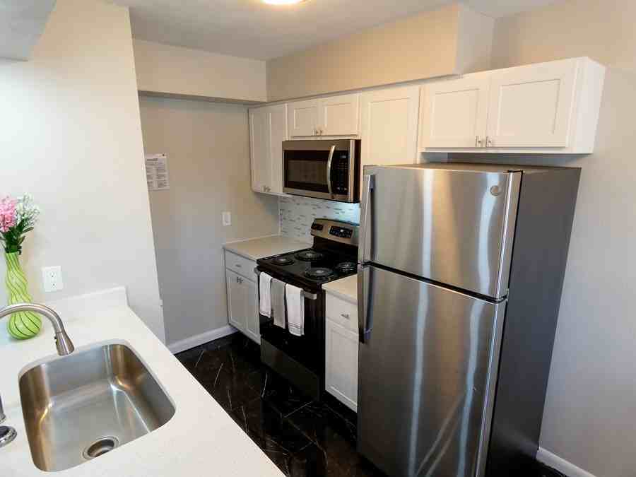 4719 Colley Avenue - Photo 3 of 15