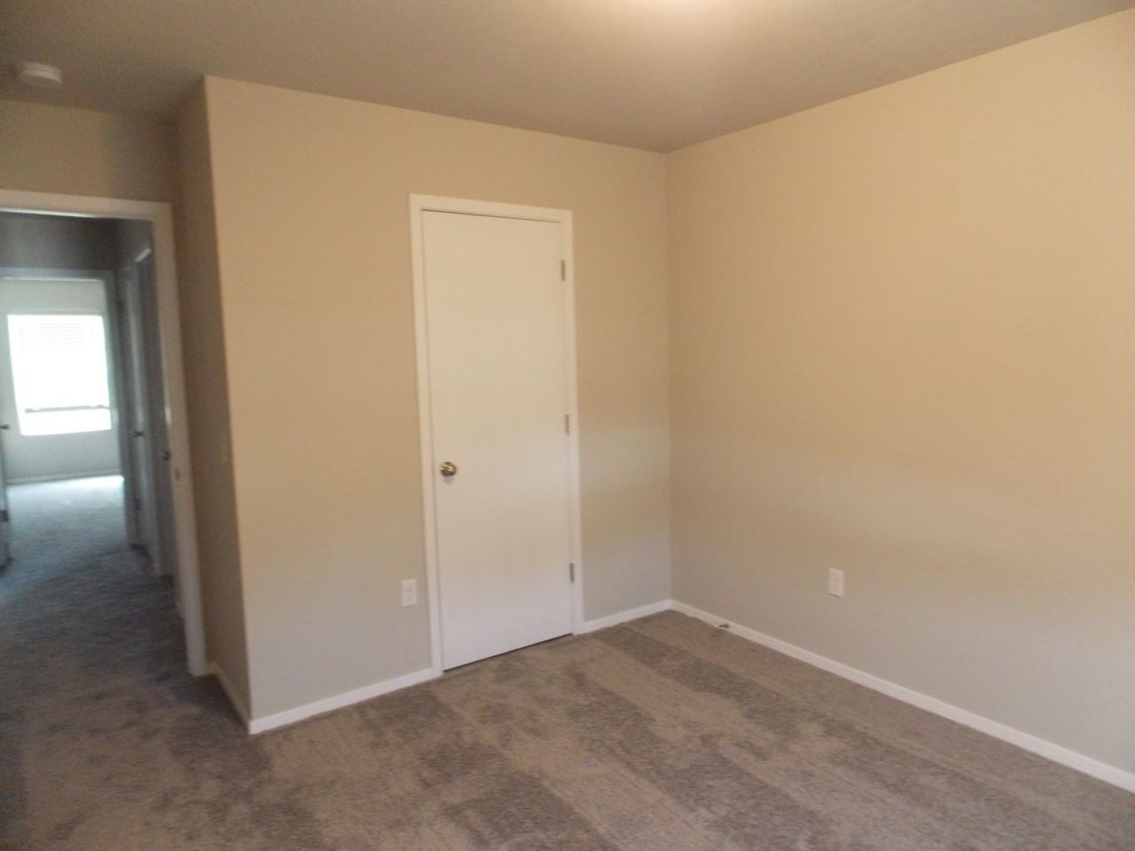 1841 Jack Rabbit Ln - Photo 4 of 10