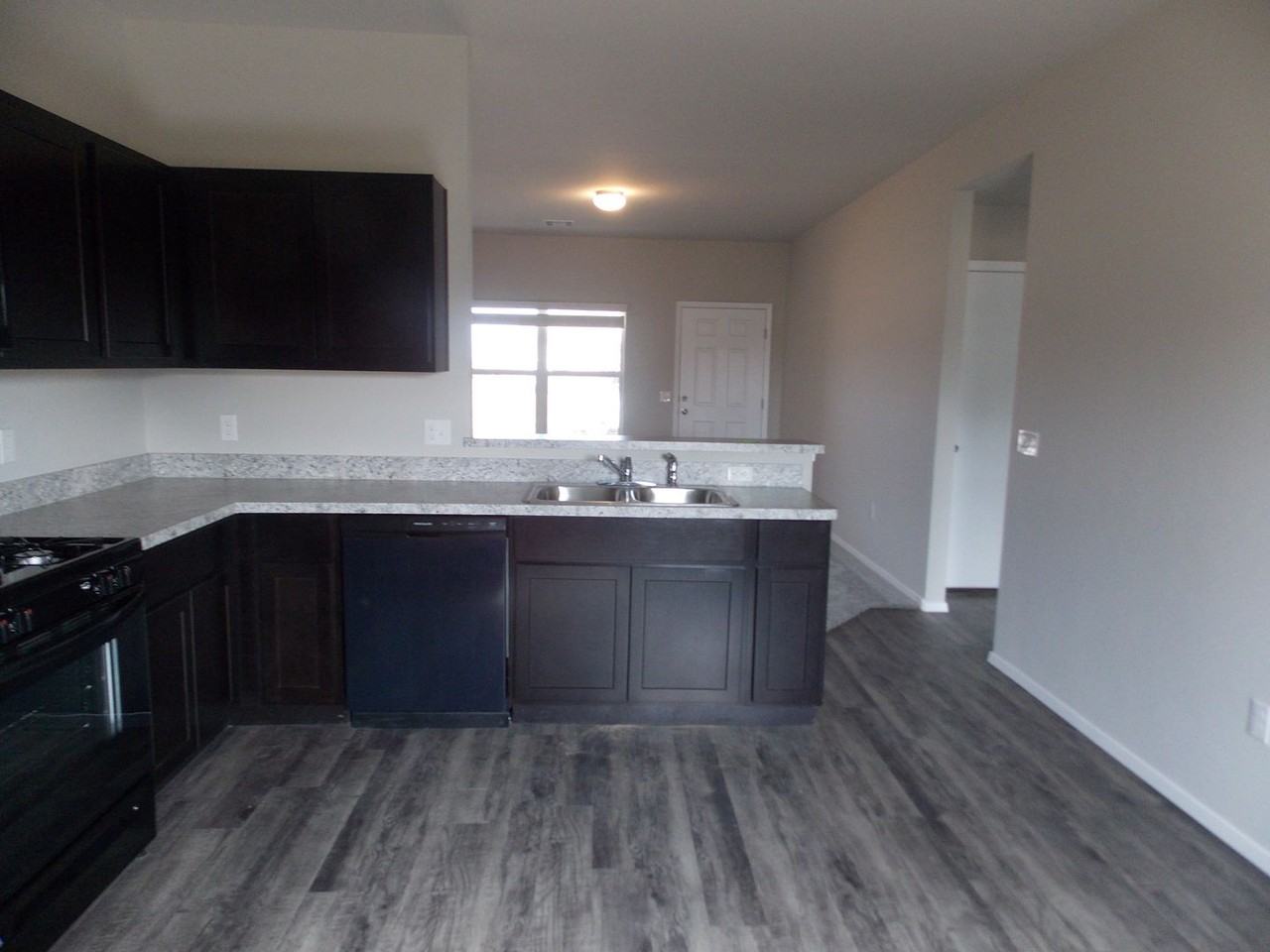 1841 Jack Rabbit Ln - Photo 5 of 10