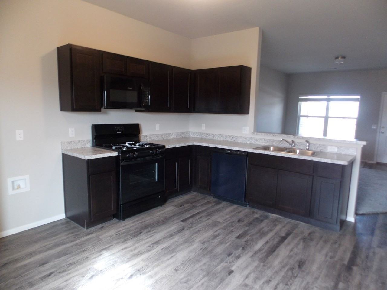 1841 Jack Rabbit Ln - Photo 6 of 10