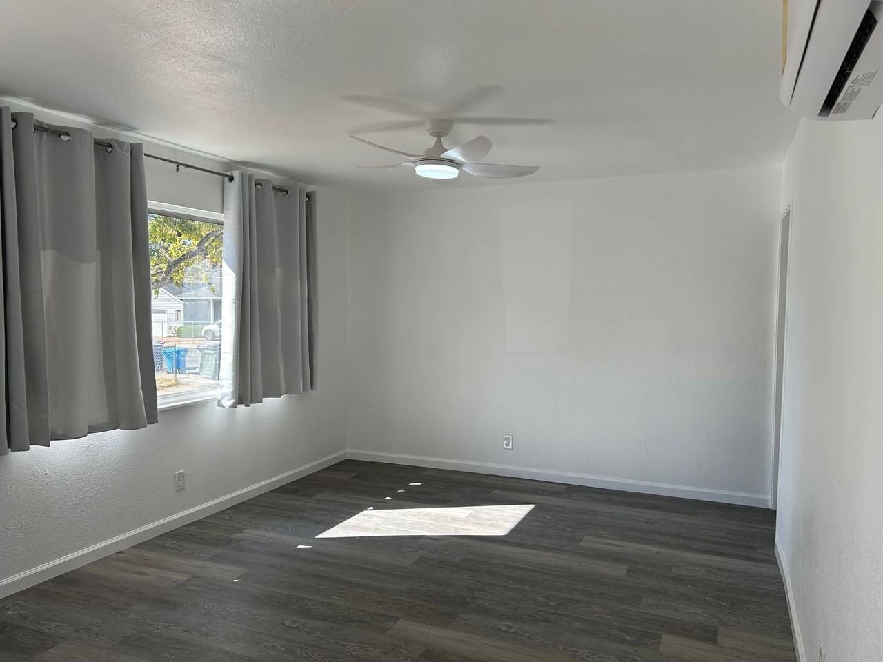 1749-51 Boynton -Duplex - Photo 2 of 6