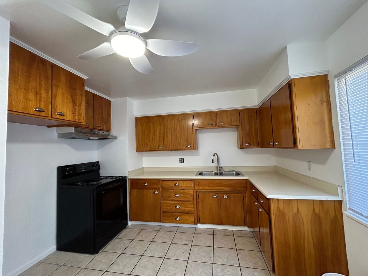 1749-51 Boynton -Duplex - Photo 3 of 6