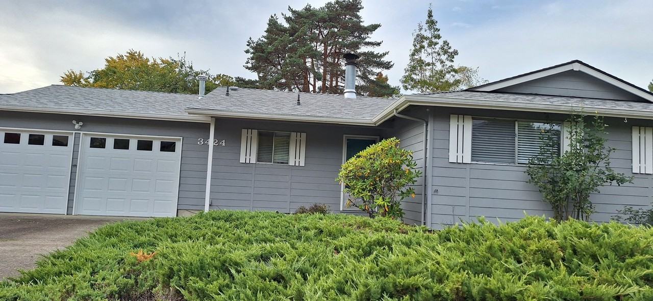 3424 Northwest Satinwood Street - Photo 2 of 23