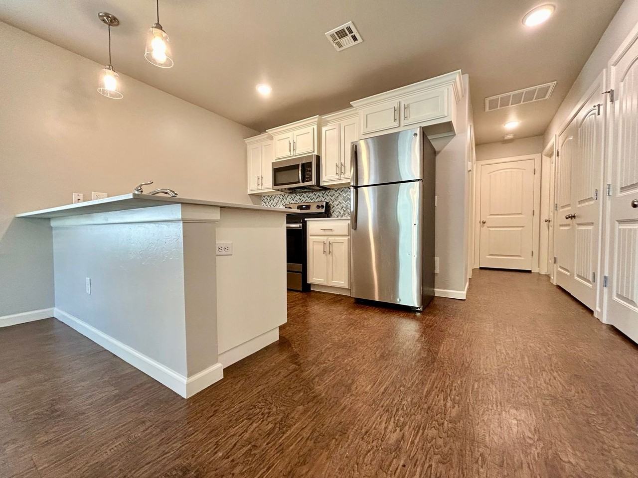 11508 N Lincoln Blvd - Photo 6 of 32