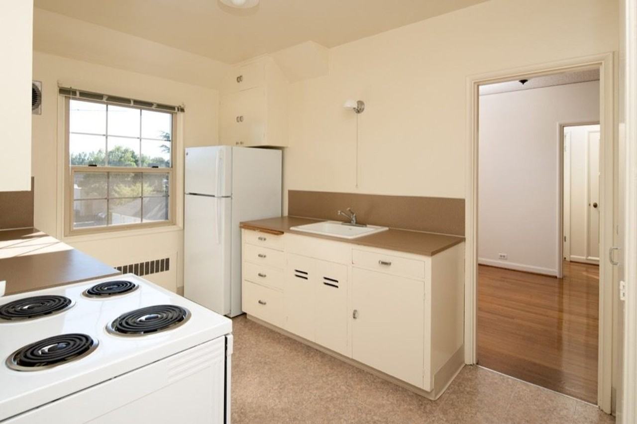 Parkview Apartments - Photo 6 of 8