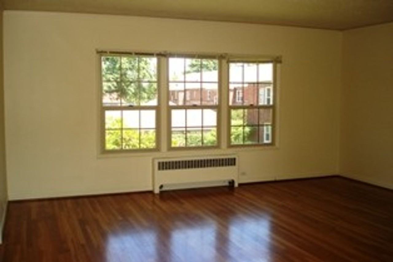 Parkview Apartments - Photo 7 of 8