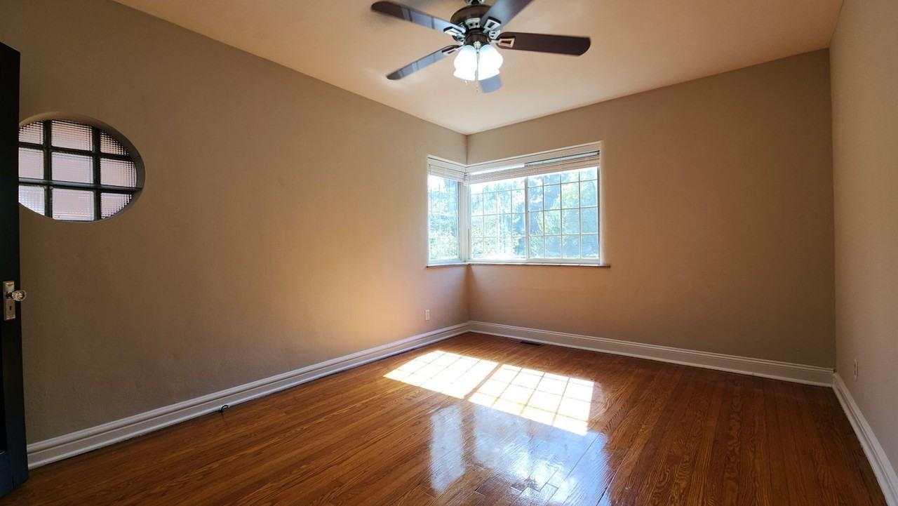 6475 Nottingham - Photo 5 of 18