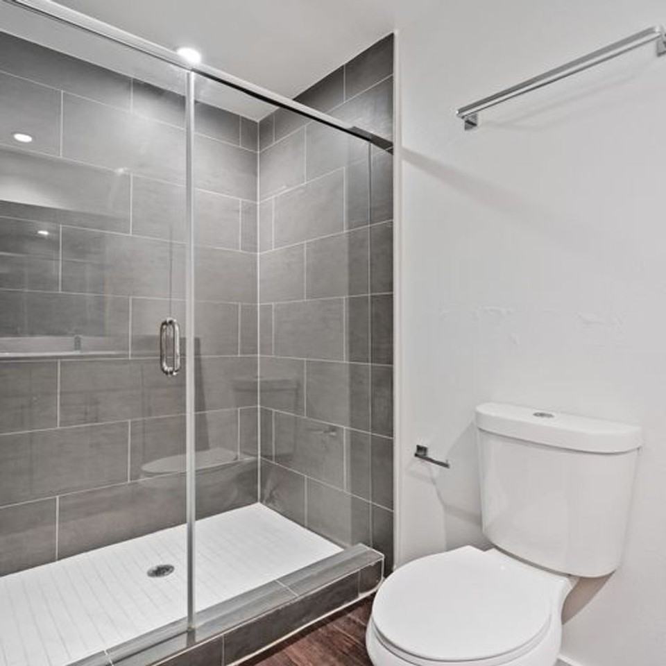 ALTA15-1717 Norfolk - Photo 4 of 10
