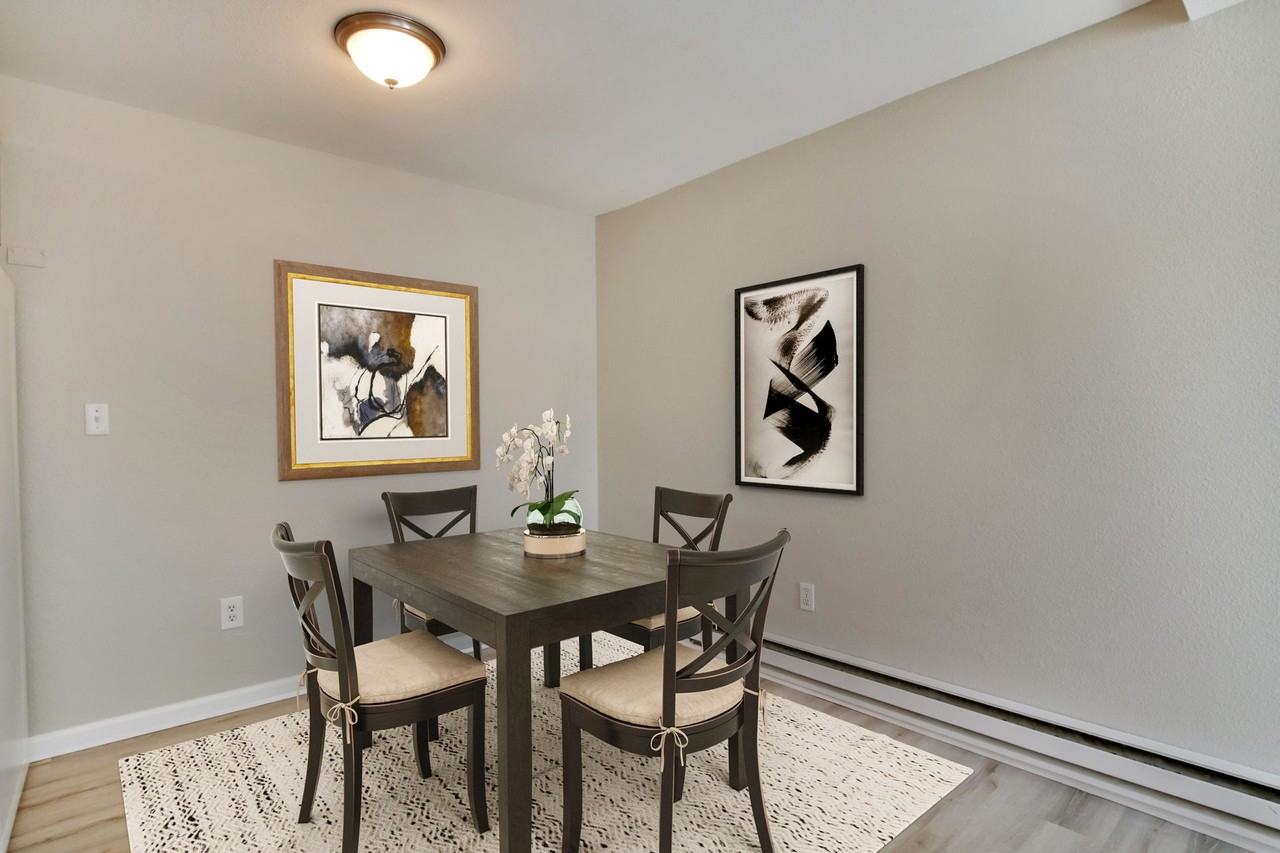 Landing on Lincoln - Photo 3 of 12