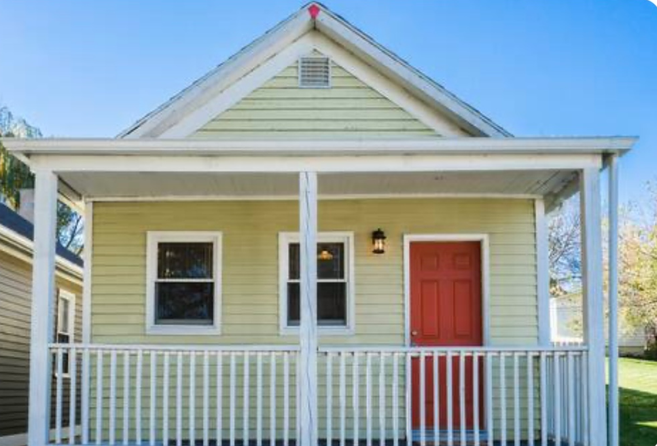 1908 S 8th St - Photo 2 of 10