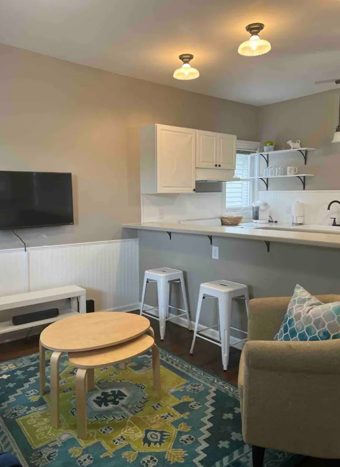 1908 S 8th St - Photo 4 of 10