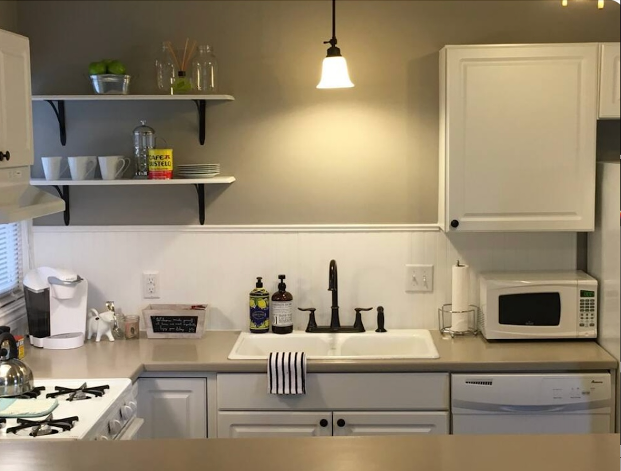 1908 S 8th St - Photo 6 of 10