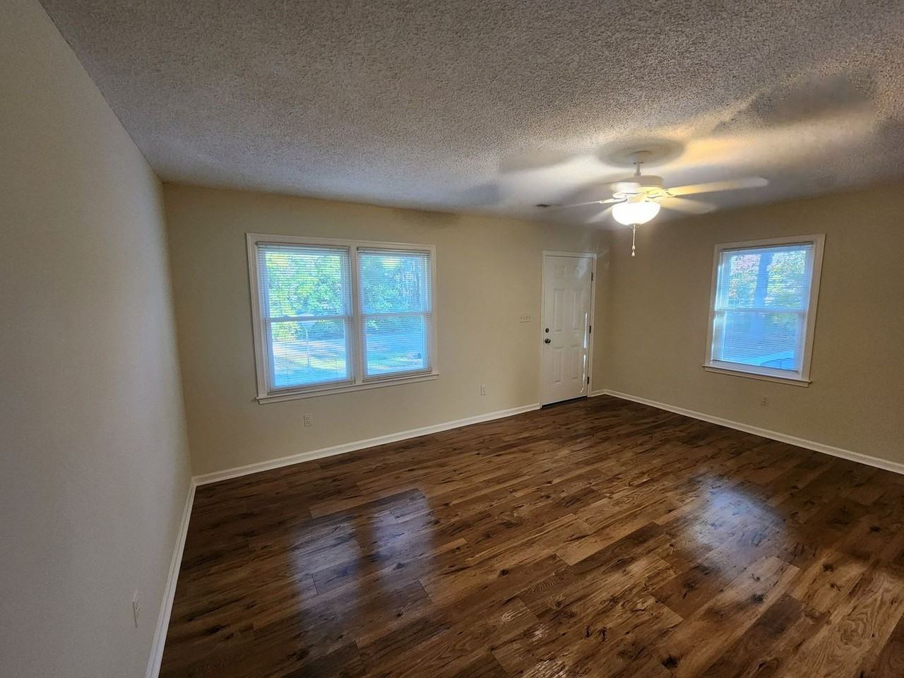 7820 Partridge Ct - Photo 3 of 4