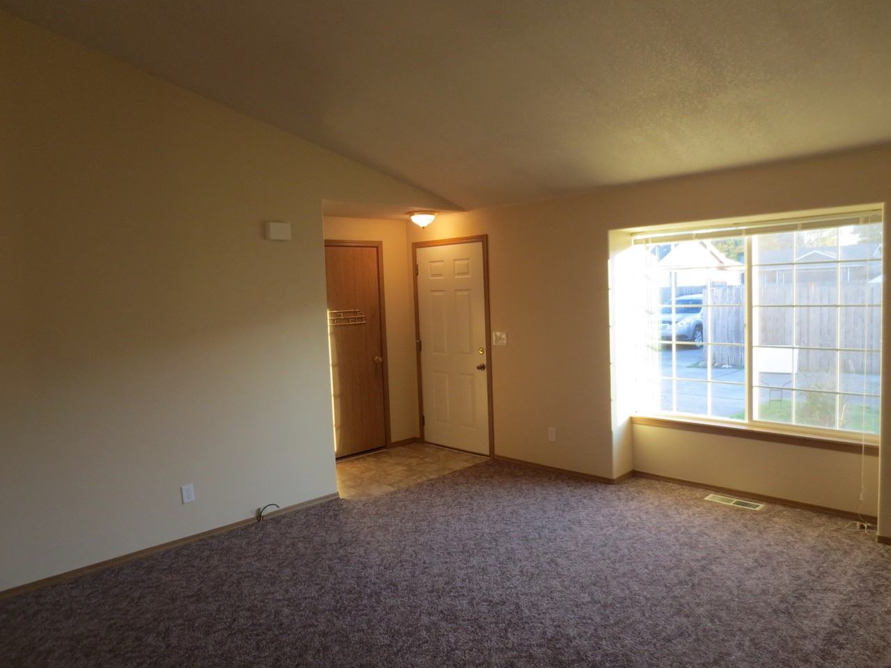 343 Donalyn Ln Ne - Photo 2 of 13