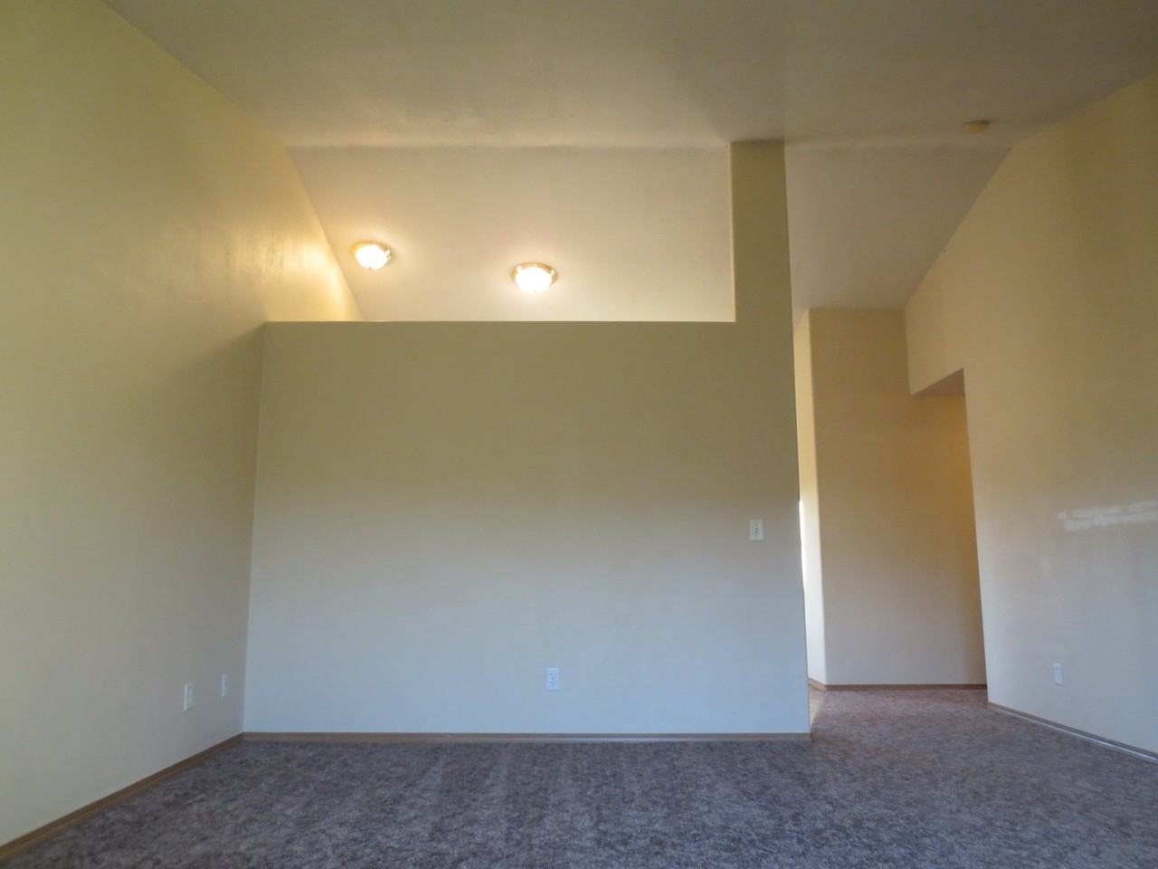 343 Donalyn Ln Ne - Photo 3 of 13