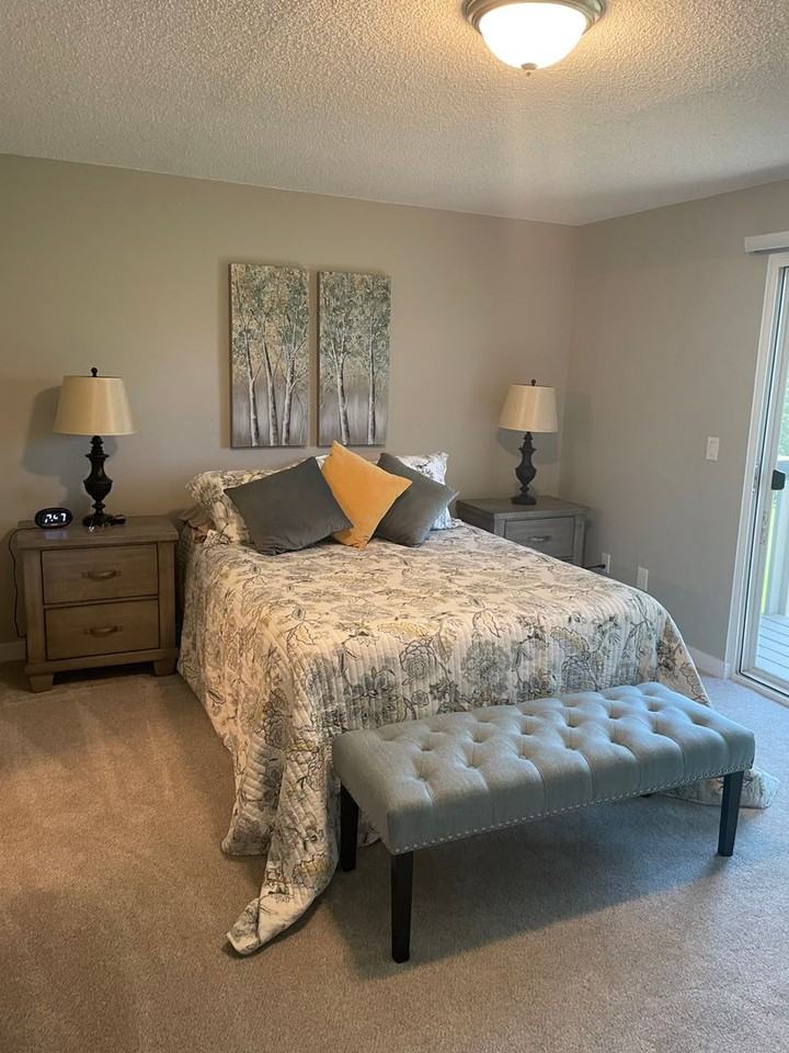 945 E Rio Pinar Ln - Photo 6 of 9