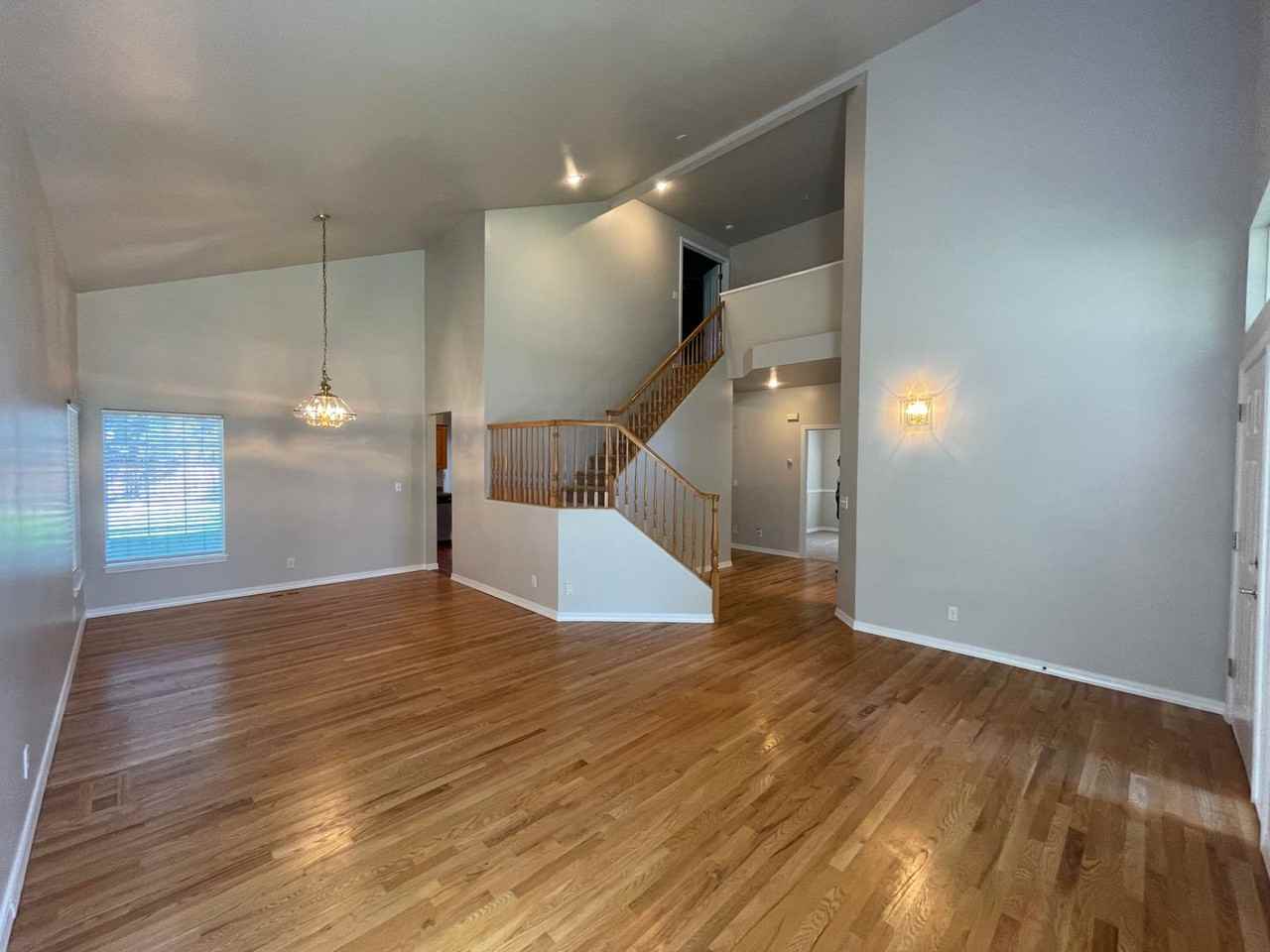 378 S Winthrop Way - Photo 4 of 46