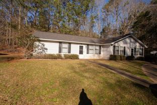 230 Laurie Dr - Photo 1 of 1