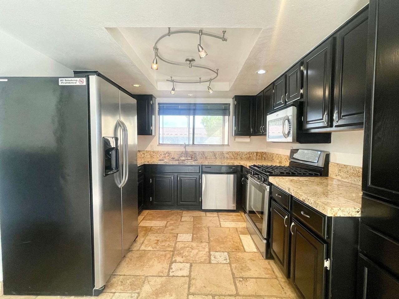 67765 Ovante Rd - Photo 7 of 25